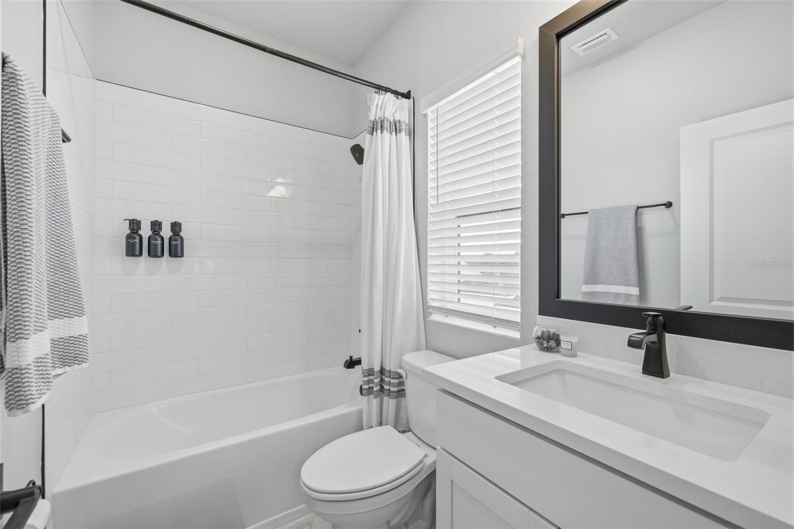 1528 SKYSAIL LN — photo 14