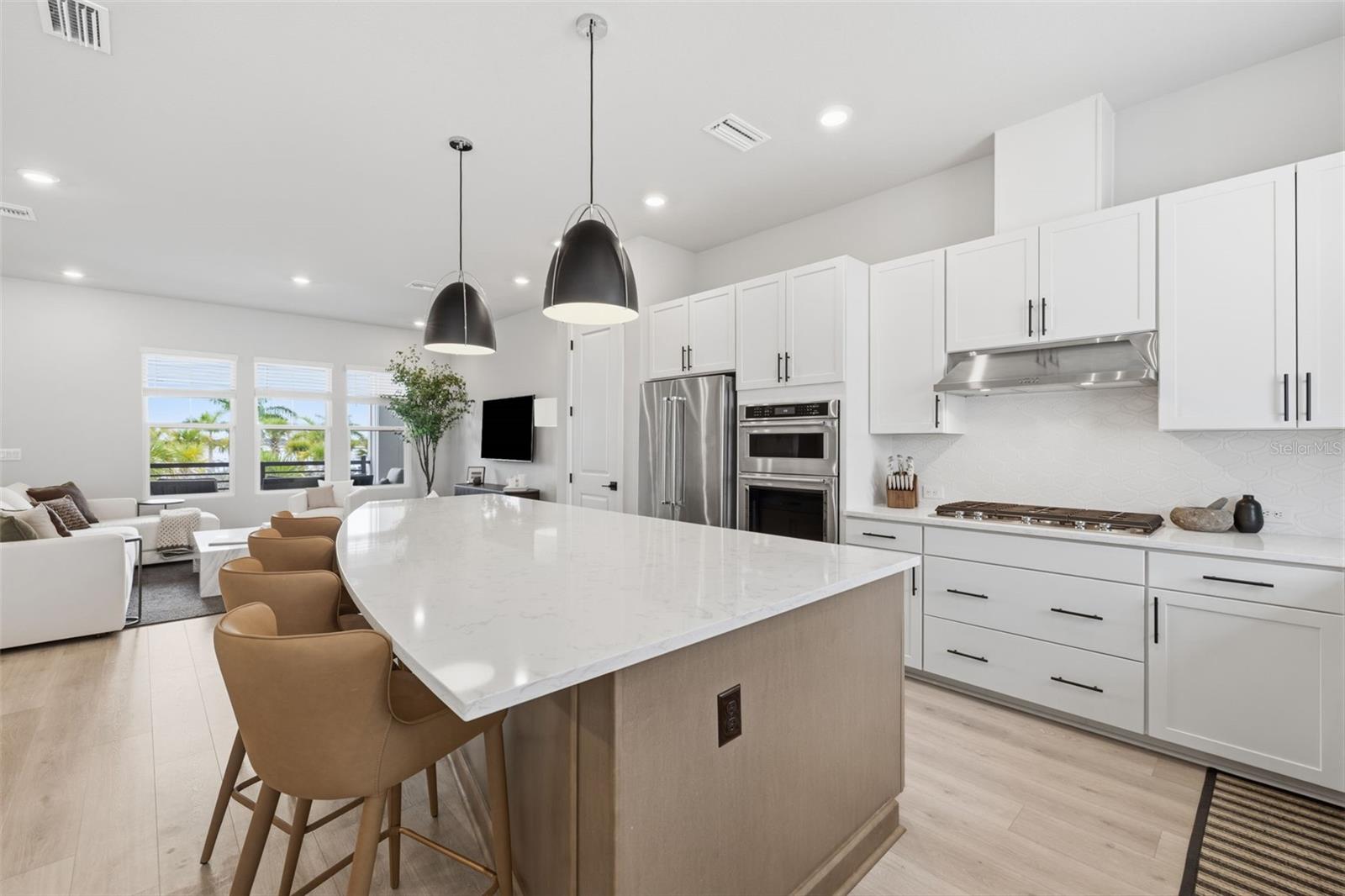 1528 SKYSAIL LN — photo 2