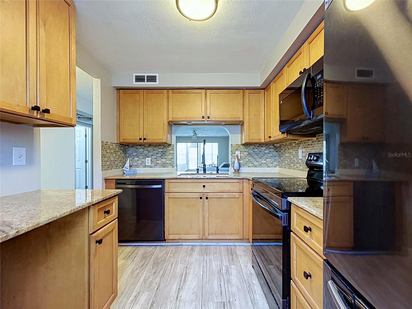 4227 SHELDON PL #- — photo 6