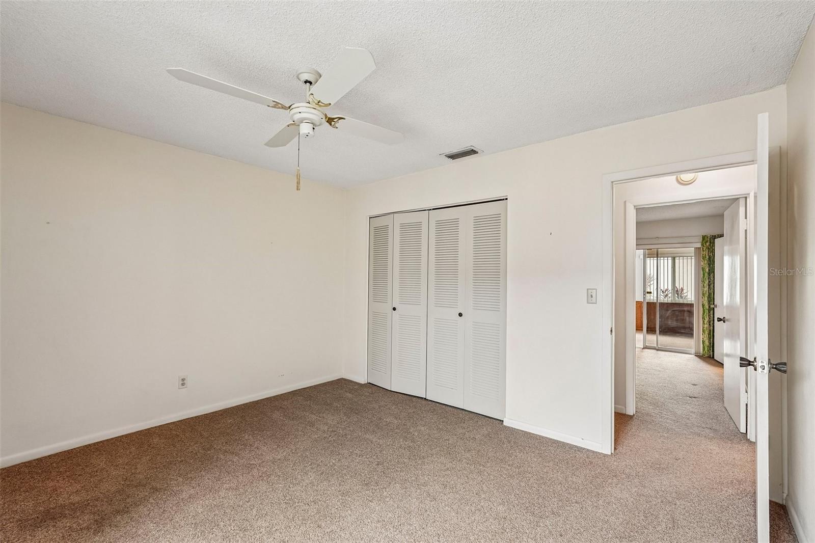 1329 NEW BEDFORD DR — photo 19