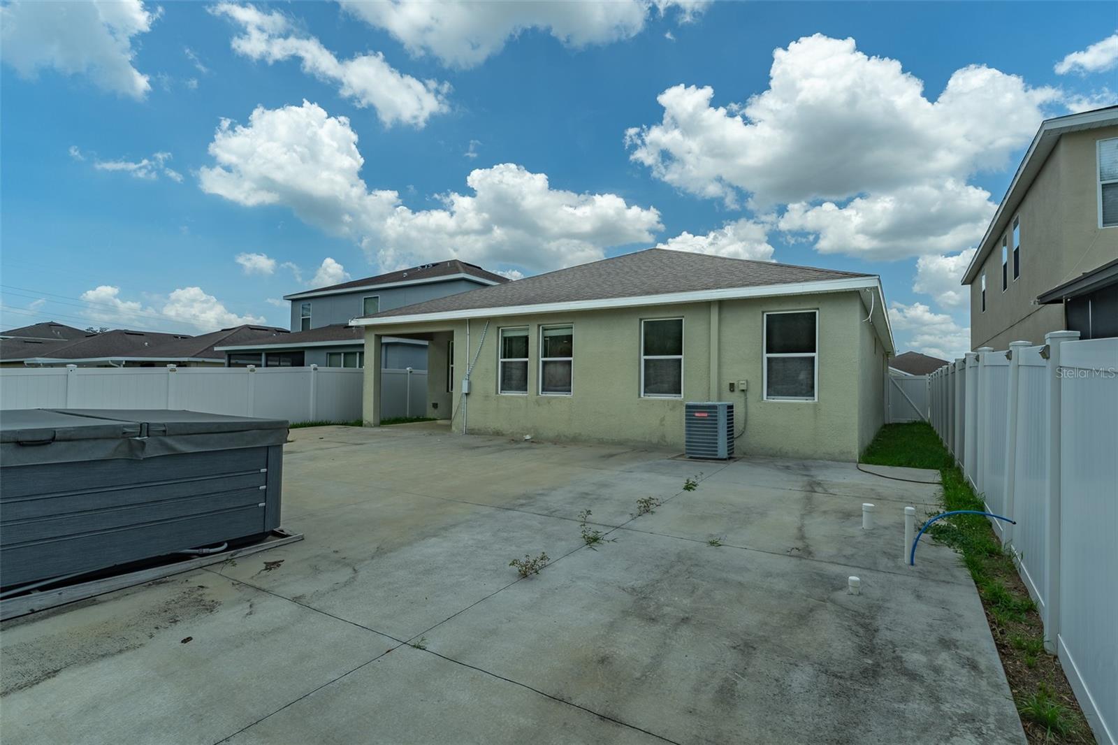 12152 LEDBURY COMMONS DR — photo 26
