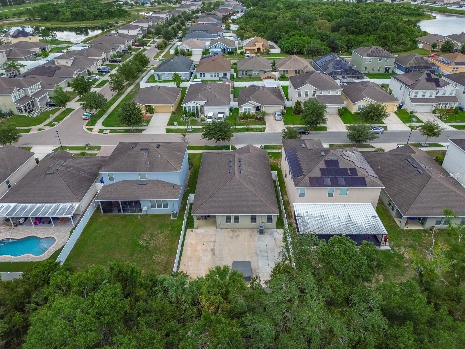 12152 LEDBURY COMMONS DR — photo 32