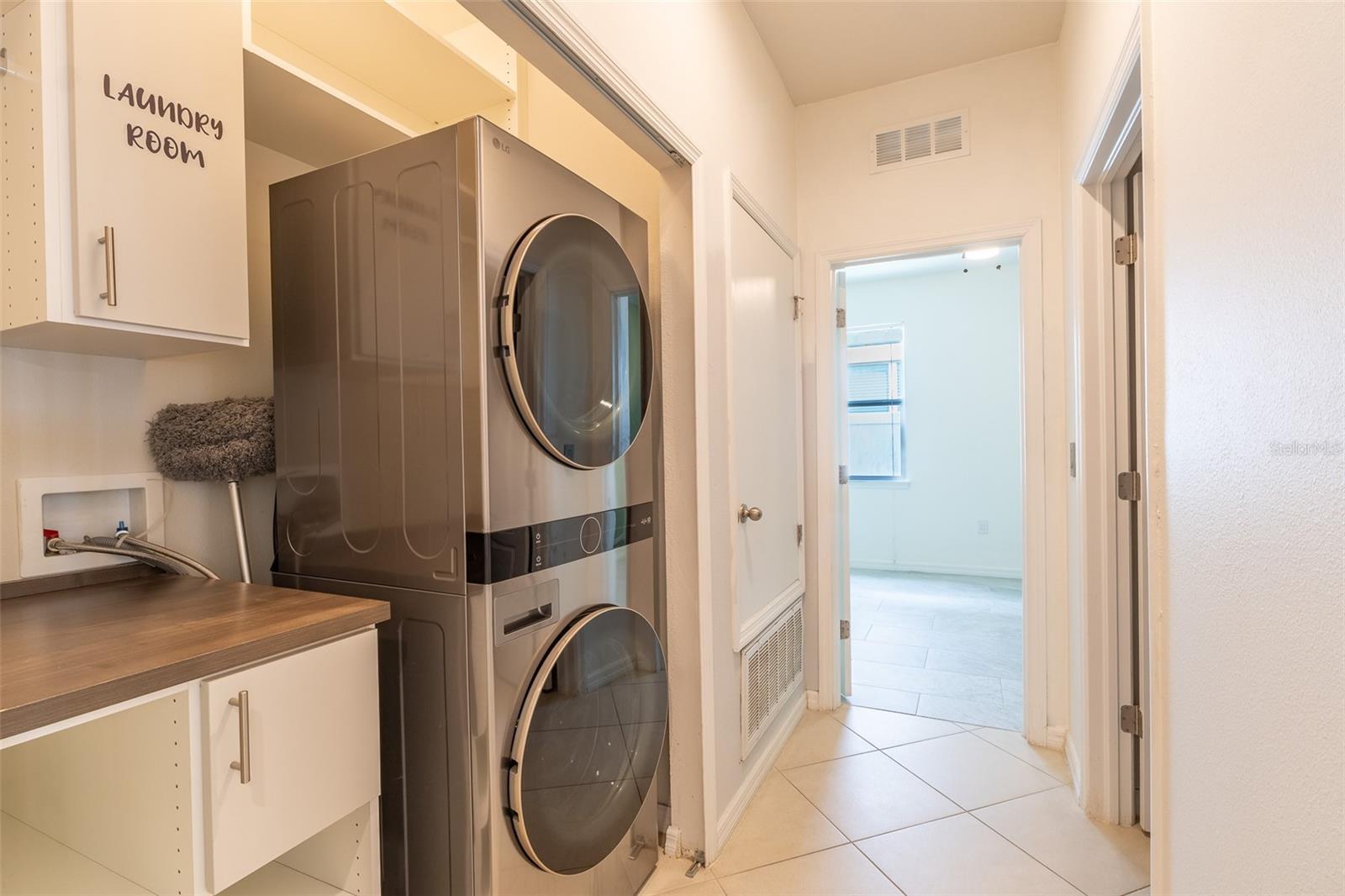 12152 LEDBURY COMMONS DR — photo 15