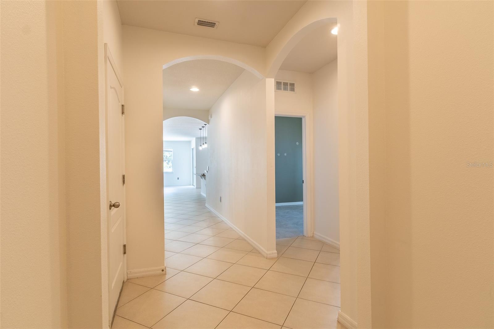 12152 LEDBURY COMMONS DR — photo 10