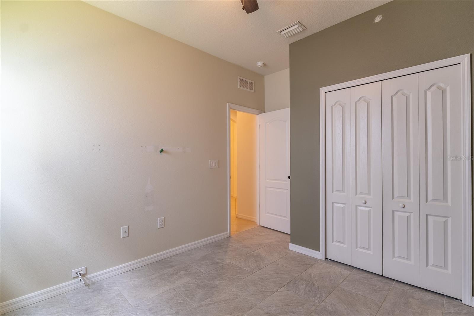 12152 LEDBURY COMMONS DR — photo 13