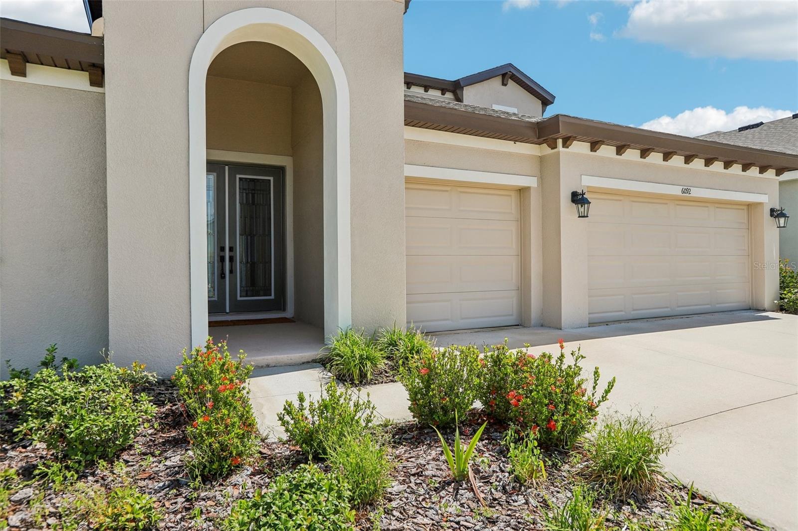 6092 HIDDEN BRANCH DR — photo 3