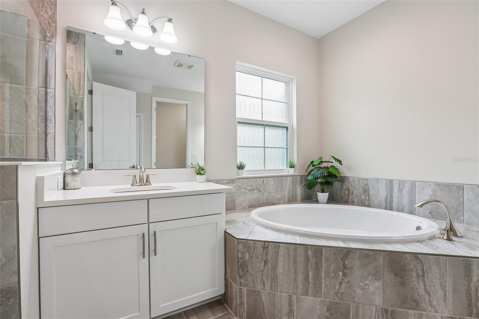6092 HIDDEN BRANCH DR — photo 29