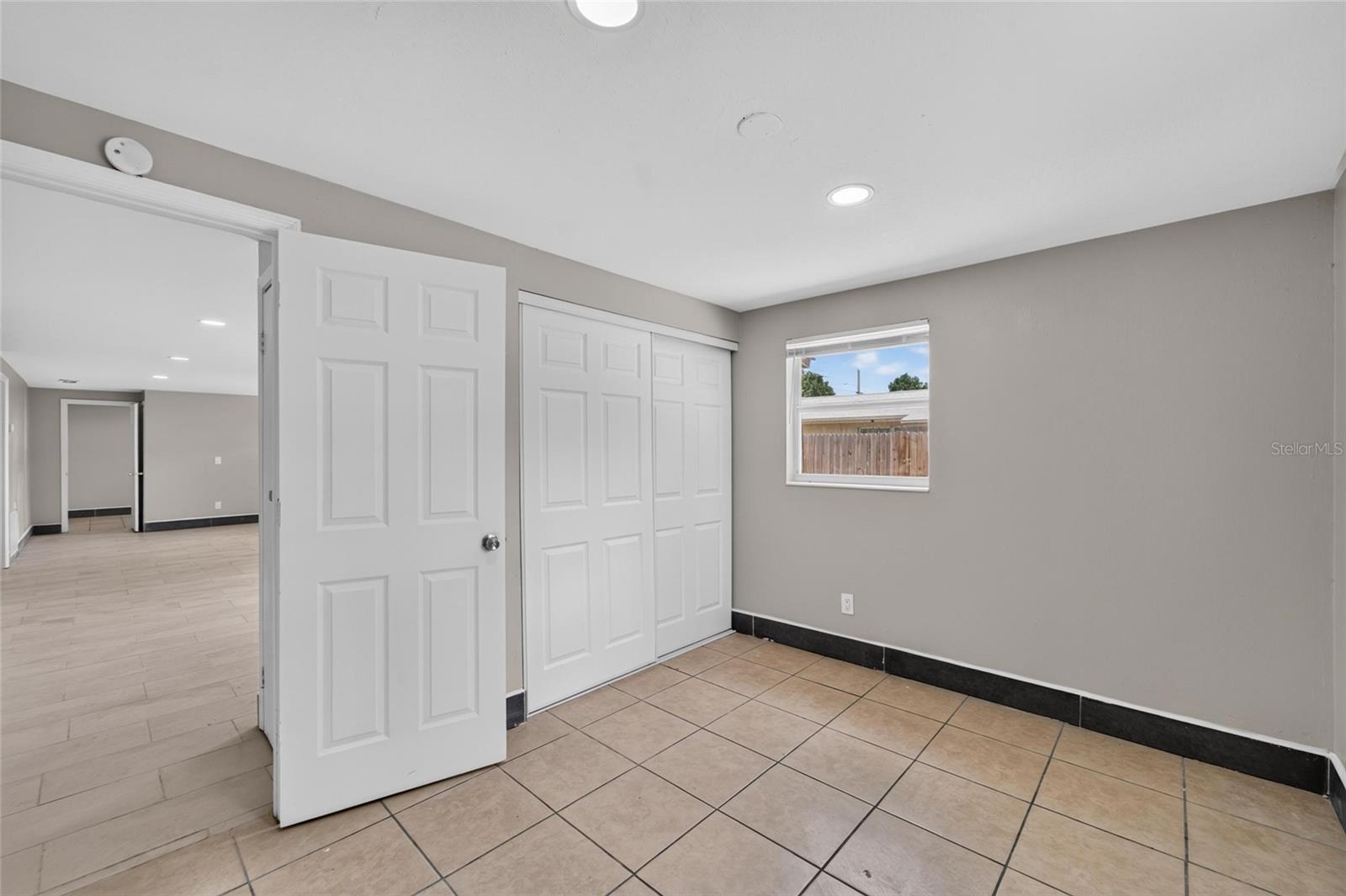 1703 E IDELL ST — photo 25