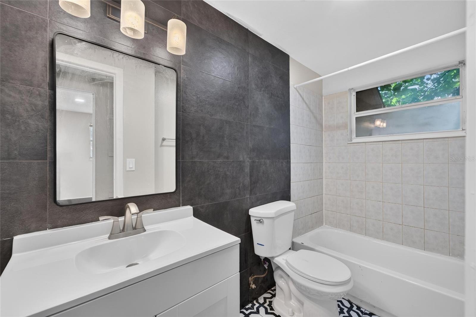 1703 E IDELL ST — photo 22