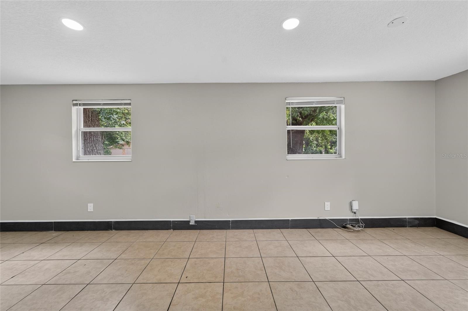 1703 E IDELL ST — photo 21