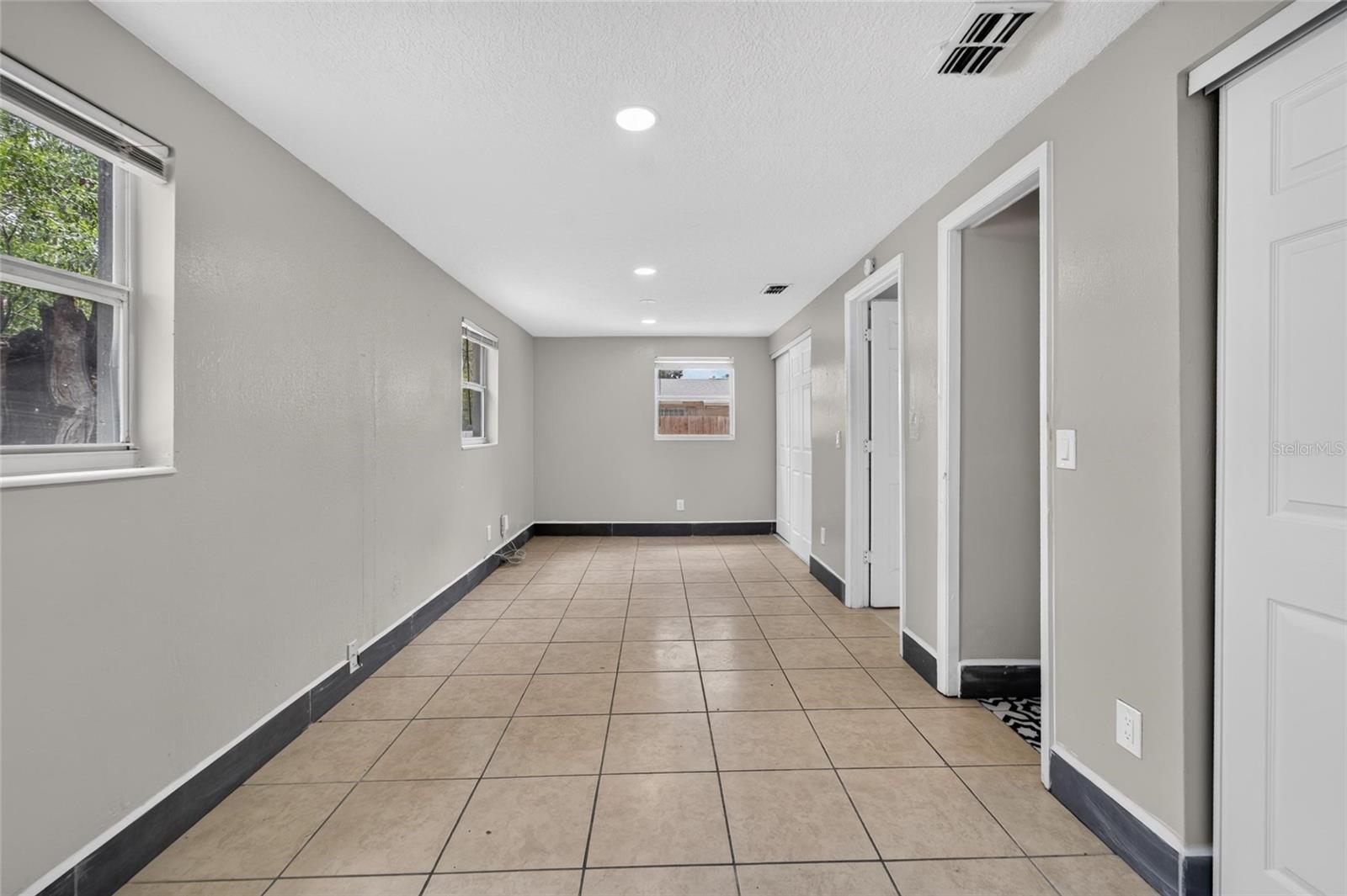 1703 E IDELL ST — photo 18