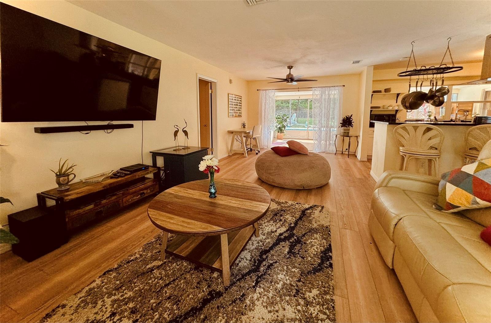 764 FOREST GLEN RD — photo 12
