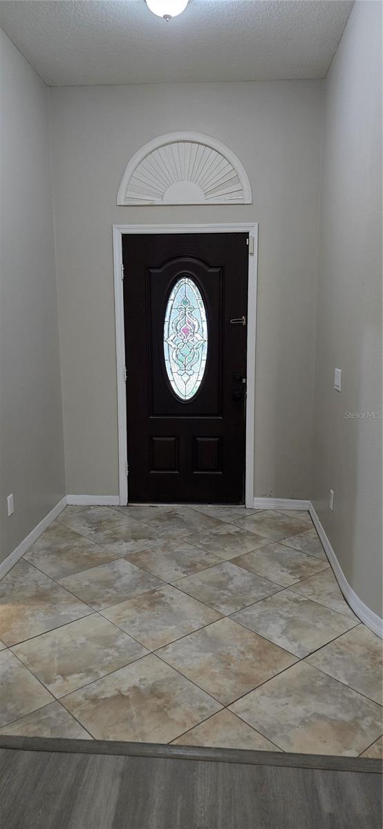 1810 GREYSTONE HEIGHTS DR — photo 5