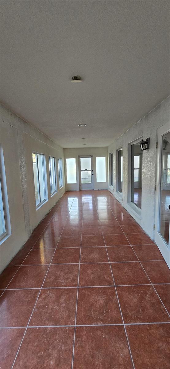 1810 GREYSTONE HEIGHTS DR — photo 32