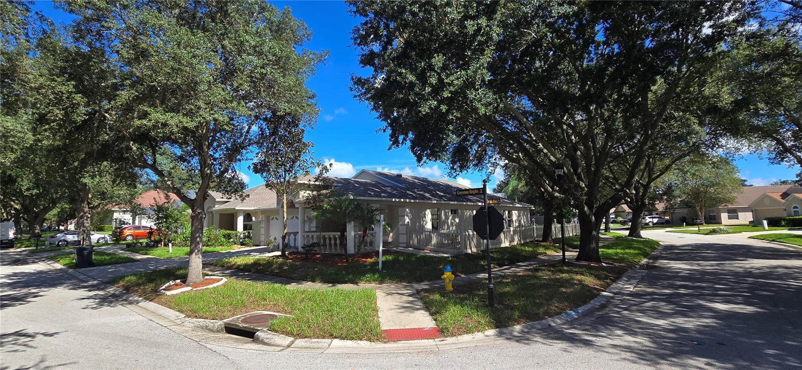 1810 GREYSTONE HEIGHTS DR — photo 2