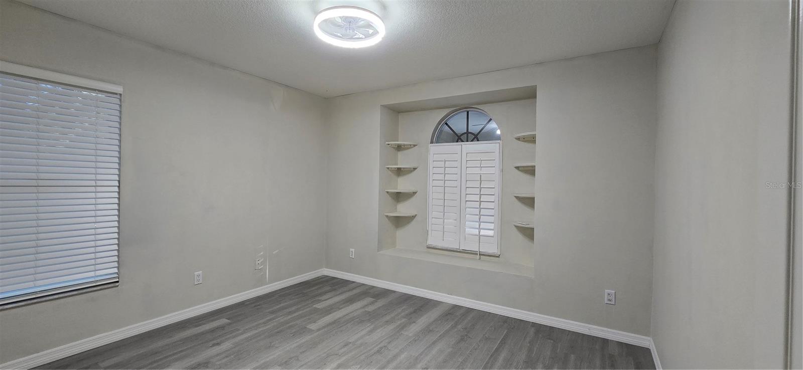 1810 GREYSTONE HEIGHTS DR — photo 19