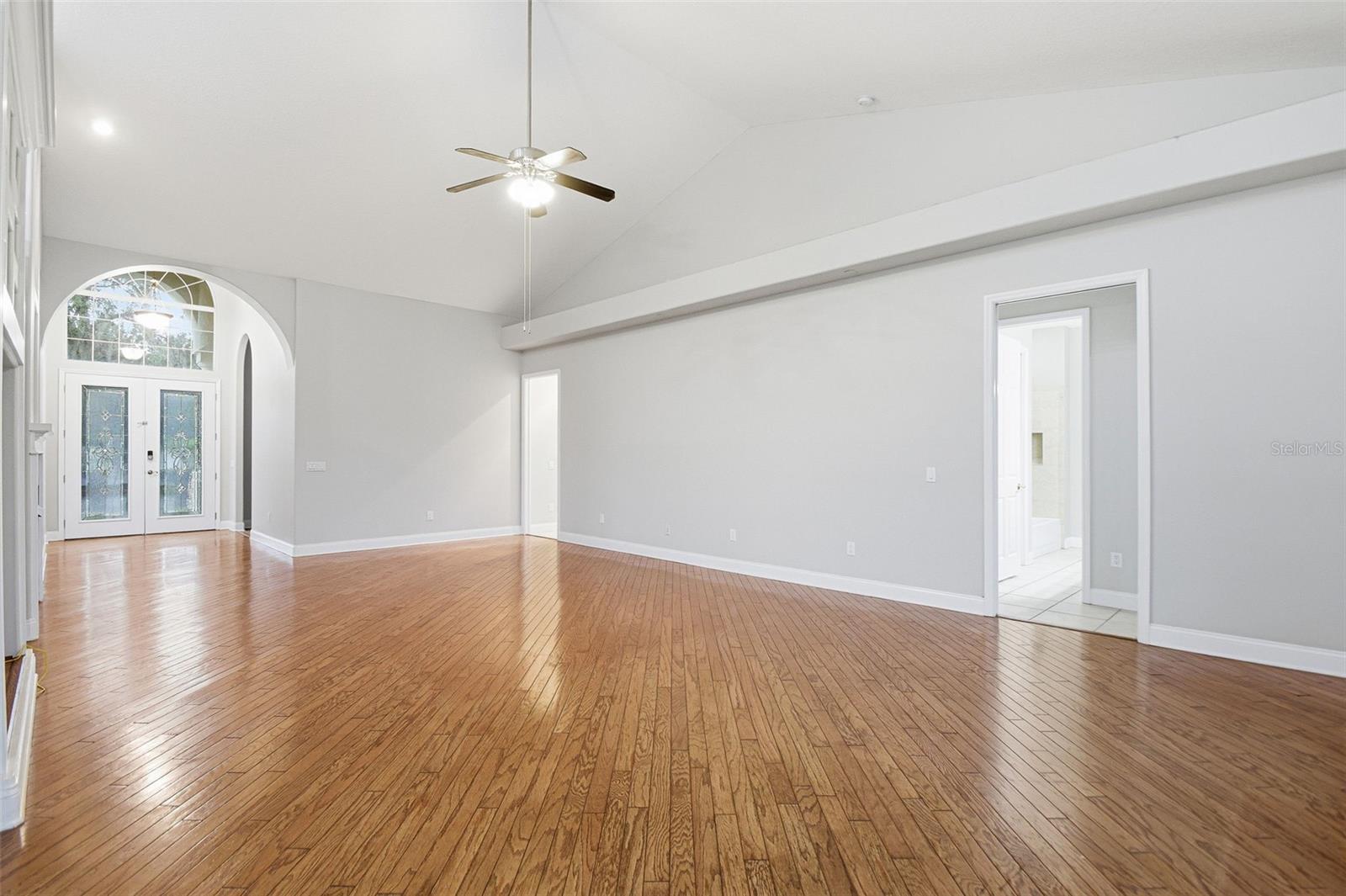 9009 RIVERVIEW DR — photo 10