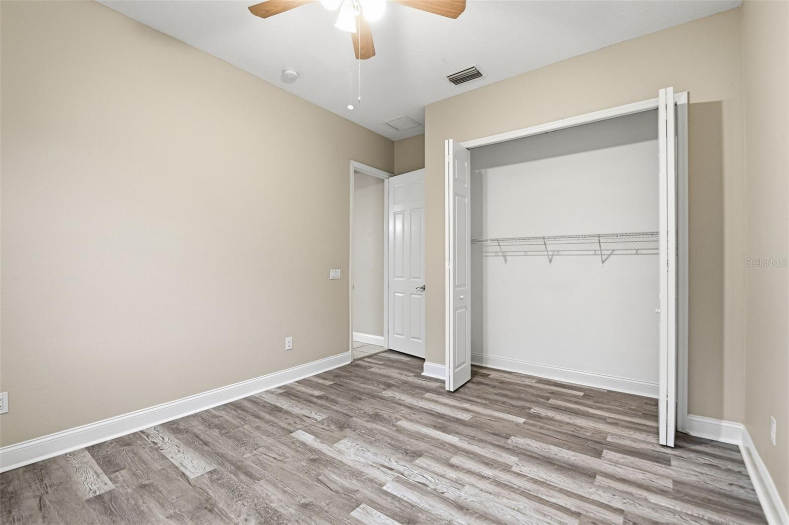 9009 RIVERVIEW DR — photo 32