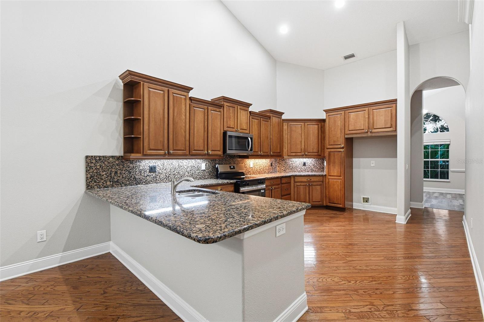 9009 RIVERVIEW DR — photo 20