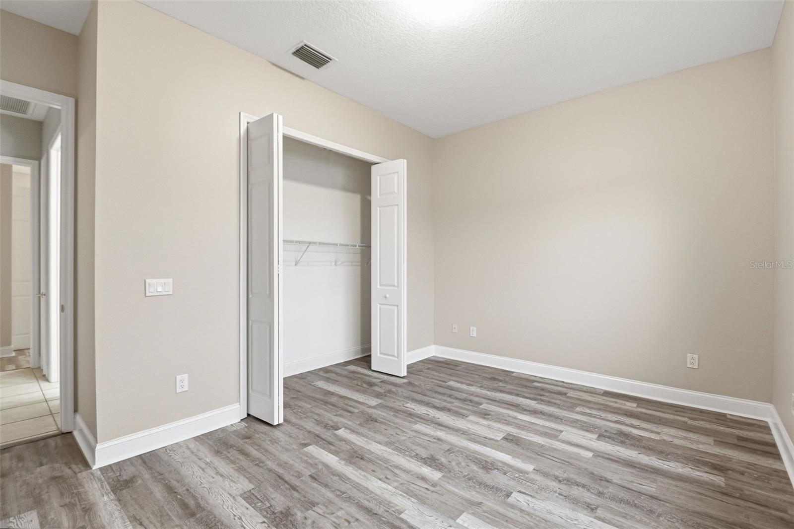 9009 RIVERVIEW DR — photo 35