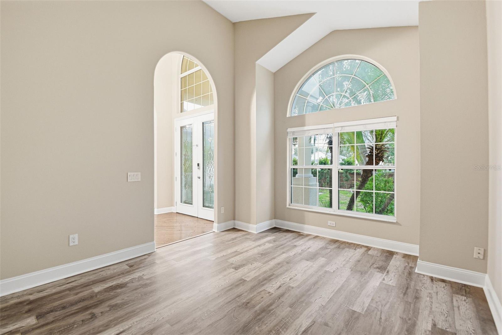 9009 RIVERVIEW DR — photo 42