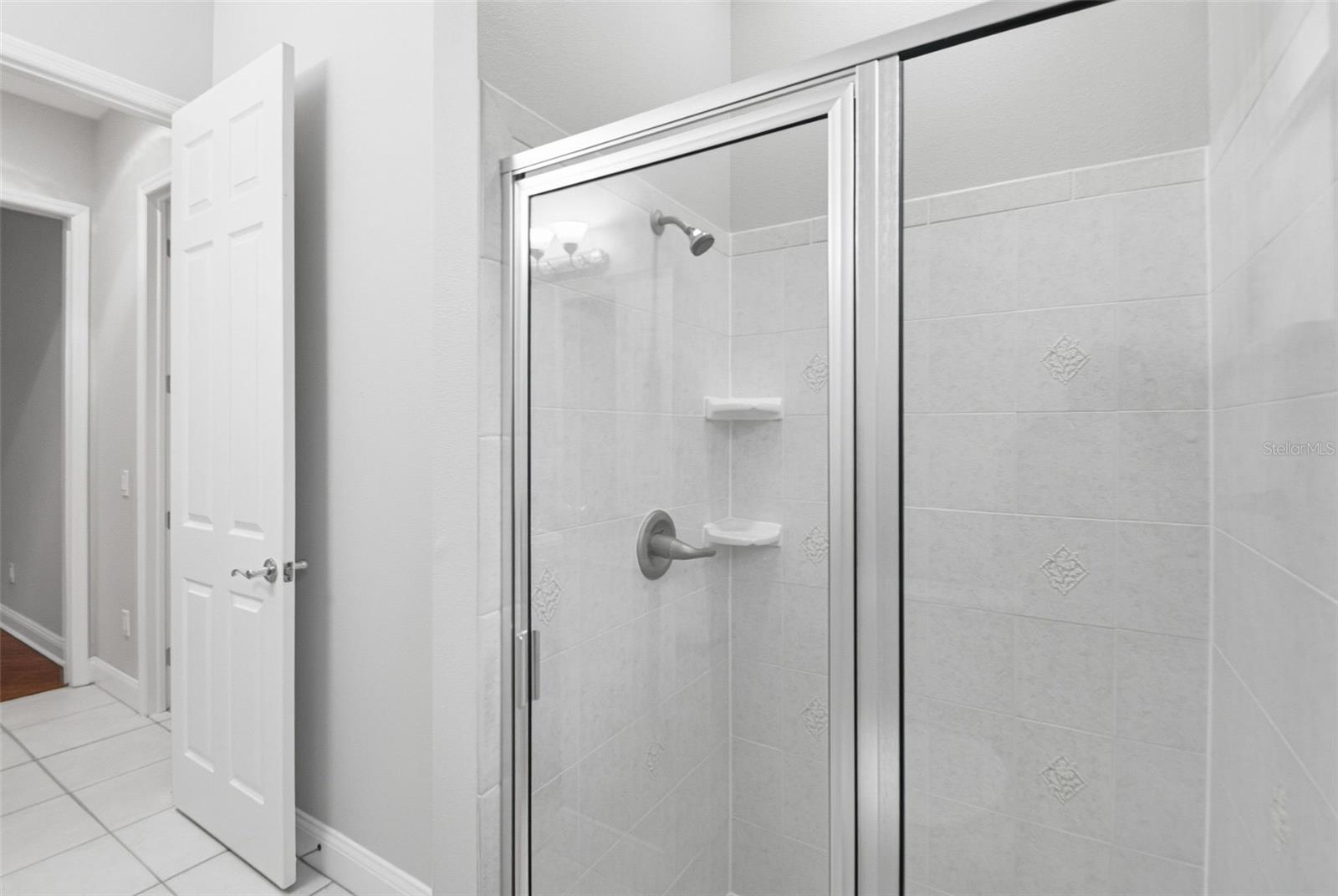 9009 RIVERVIEW DR — photo 45
