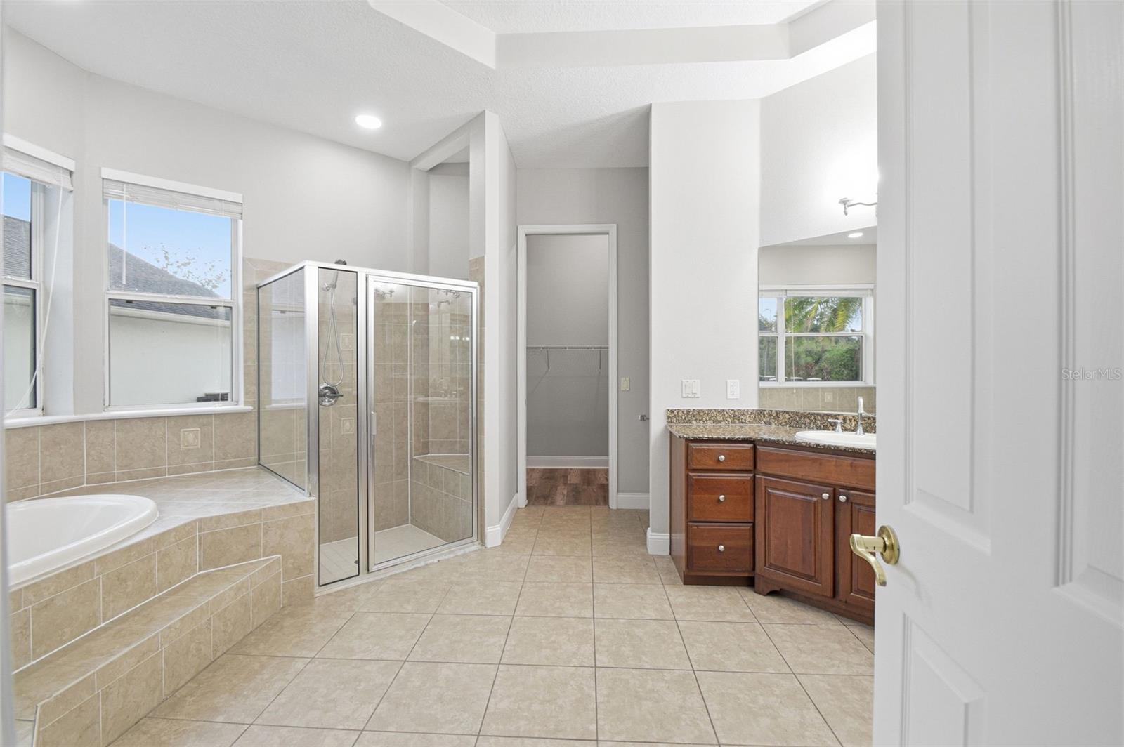 9009 RIVERVIEW DR — photo 49