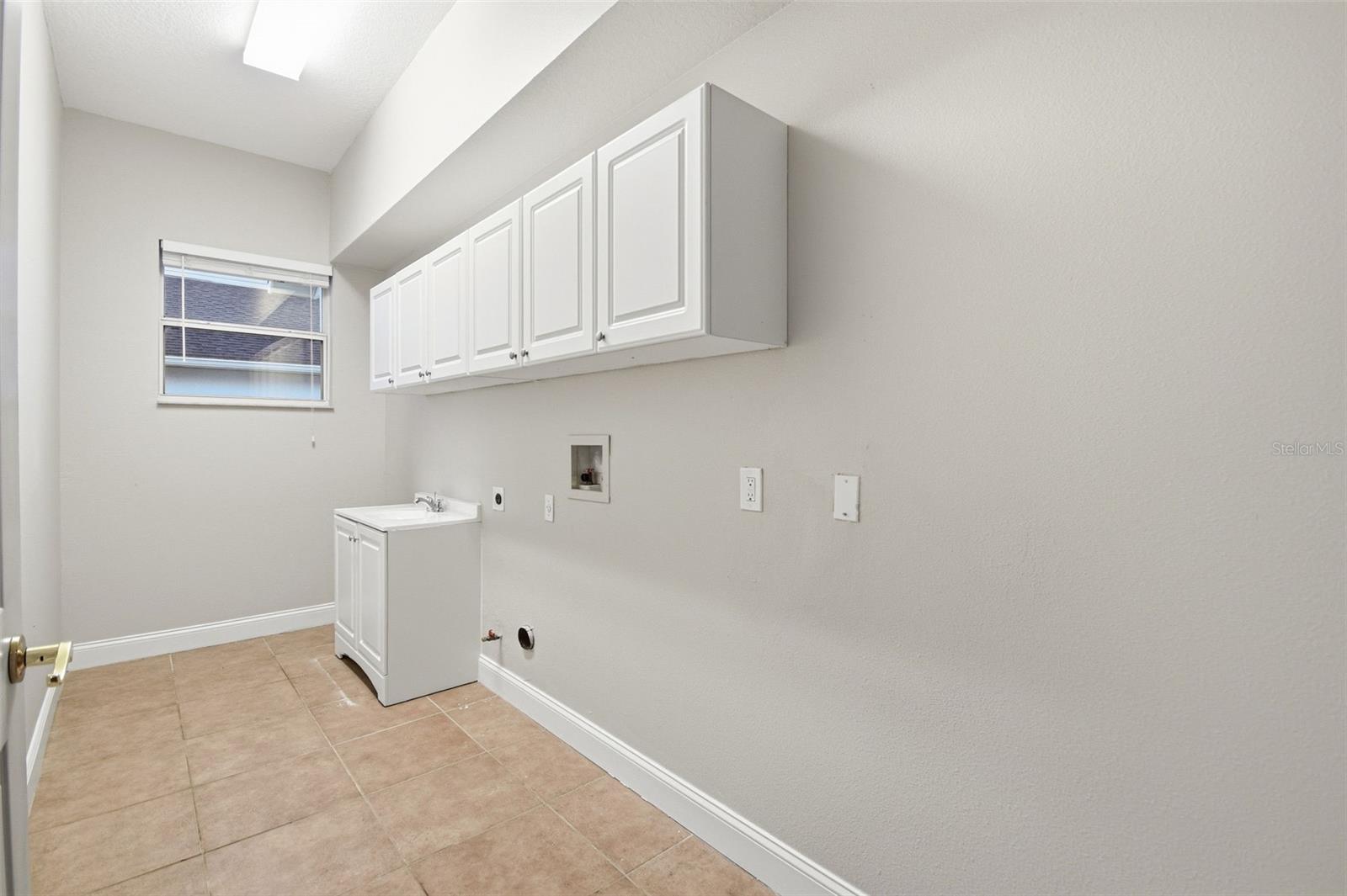 9009 RIVERVIEW DR — photo 54