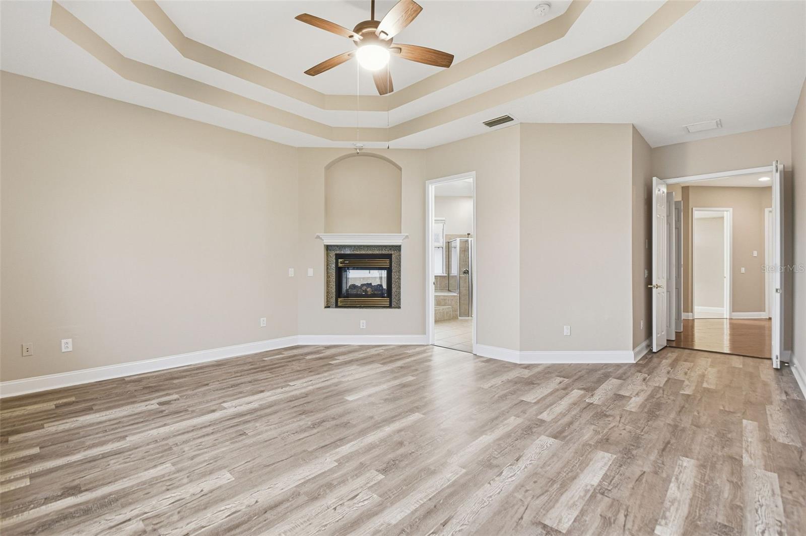 9009 RIVERVIEW DR — photo 39