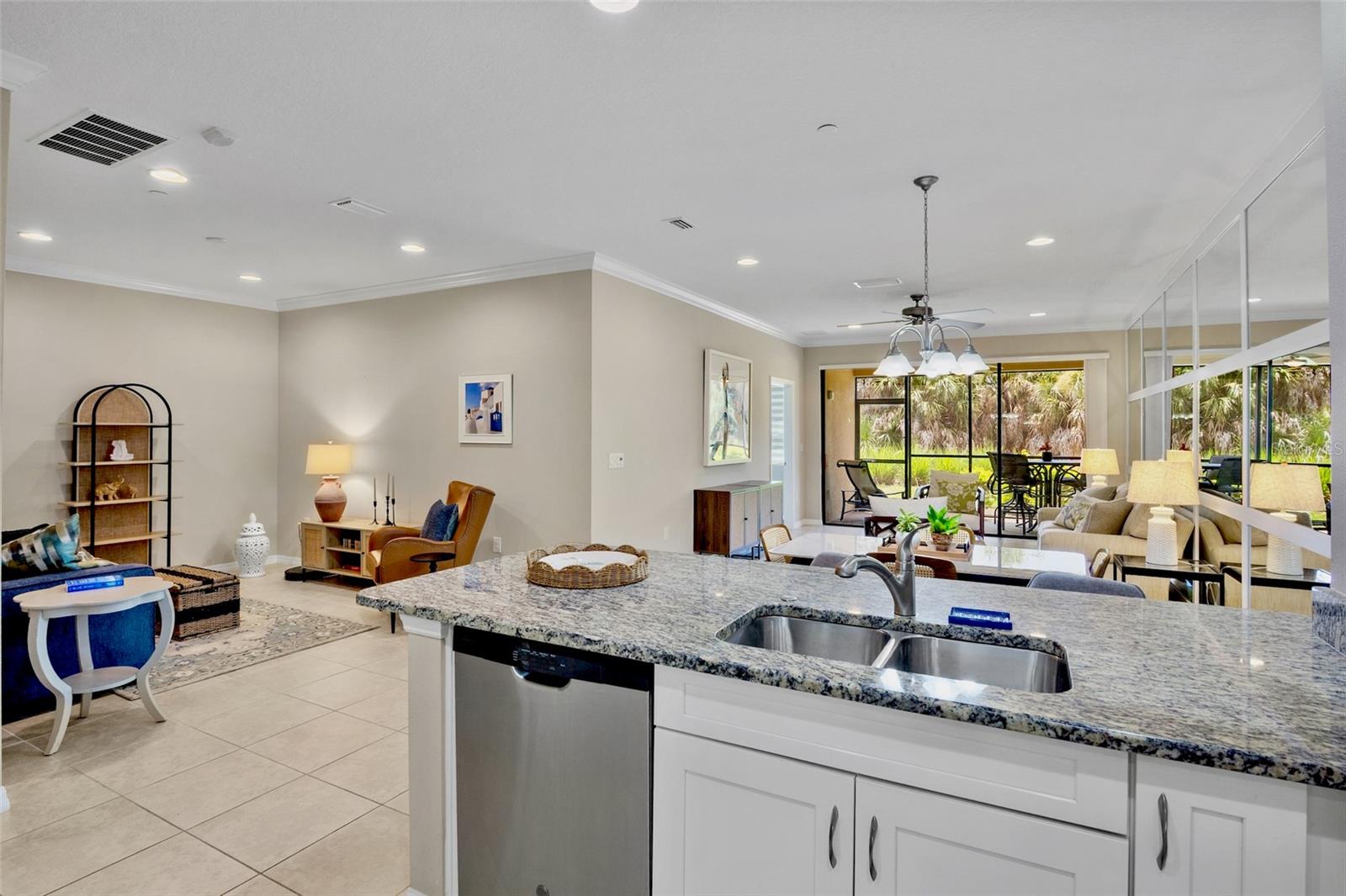 5425 CICERONE ST #103 — photo 13