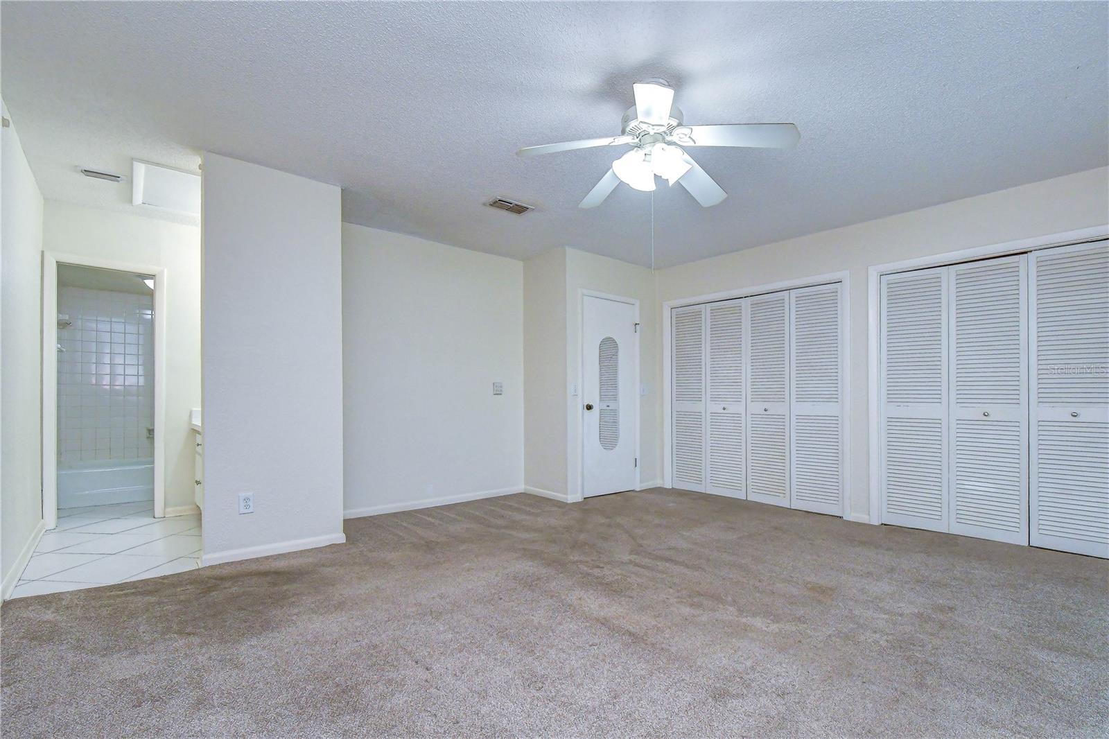 230 CYPRESS PL — photo 34