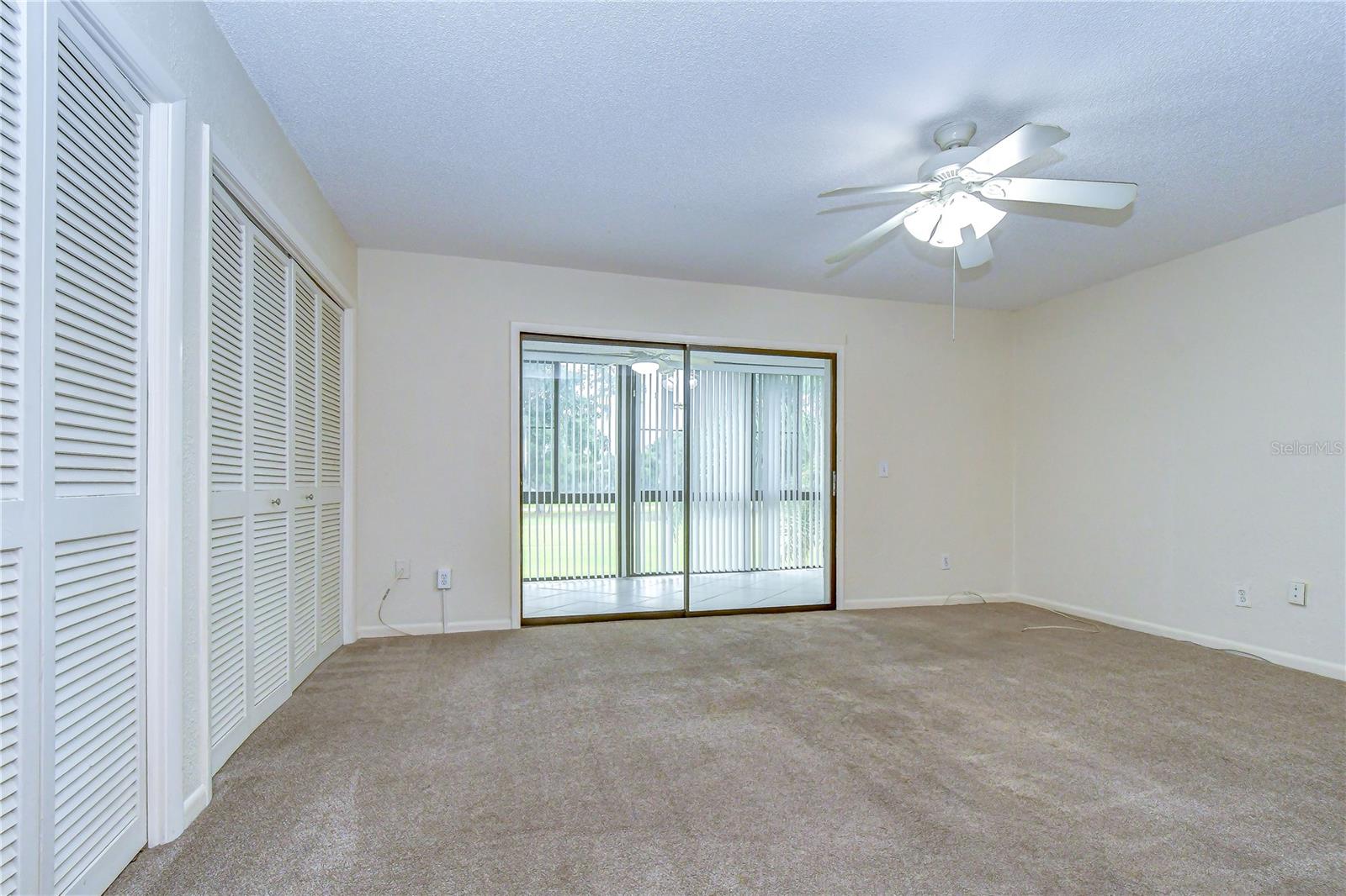 230 CYPRESS PL — photo 32