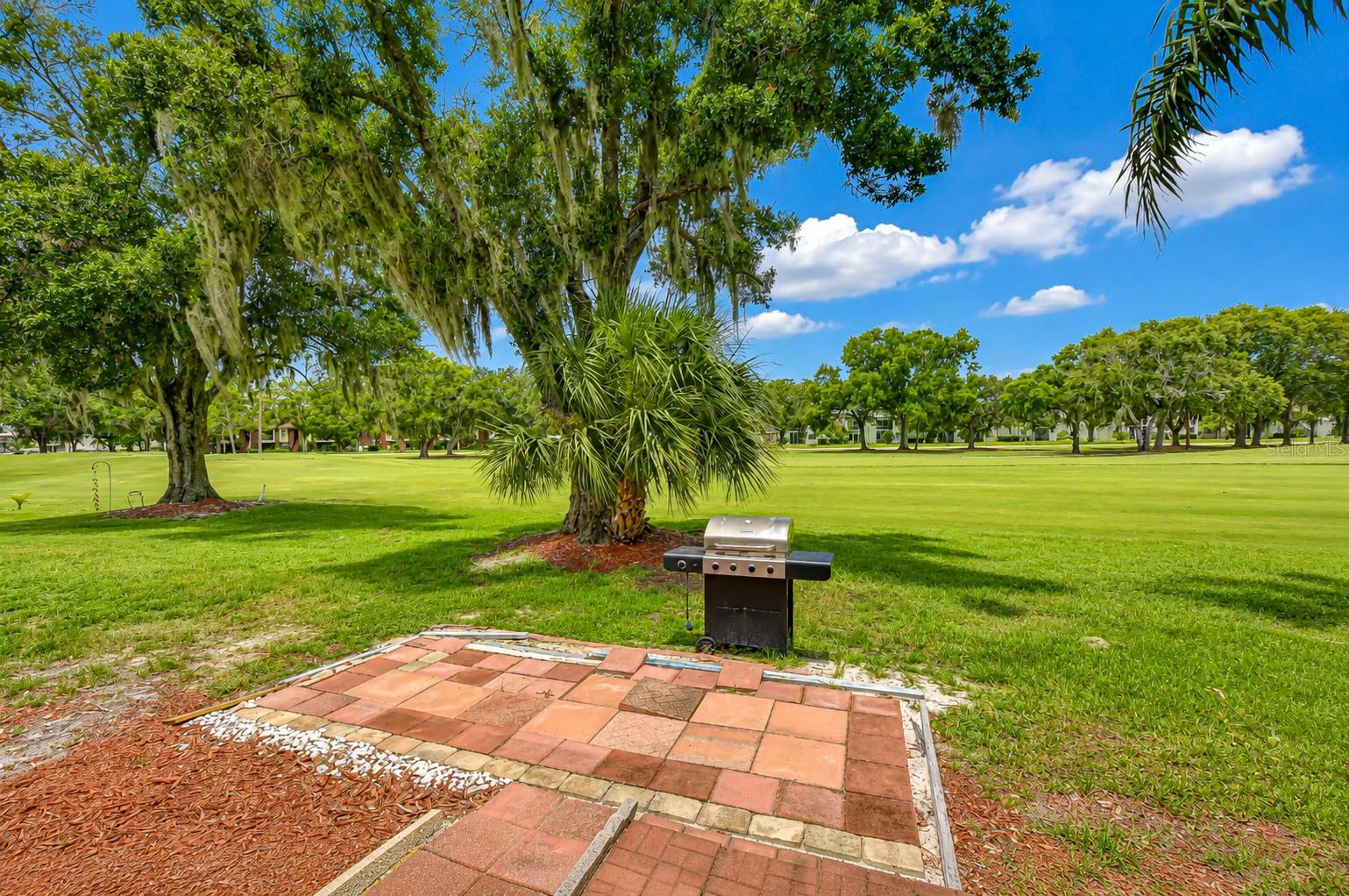 230 CYPRESS PL — photo 42