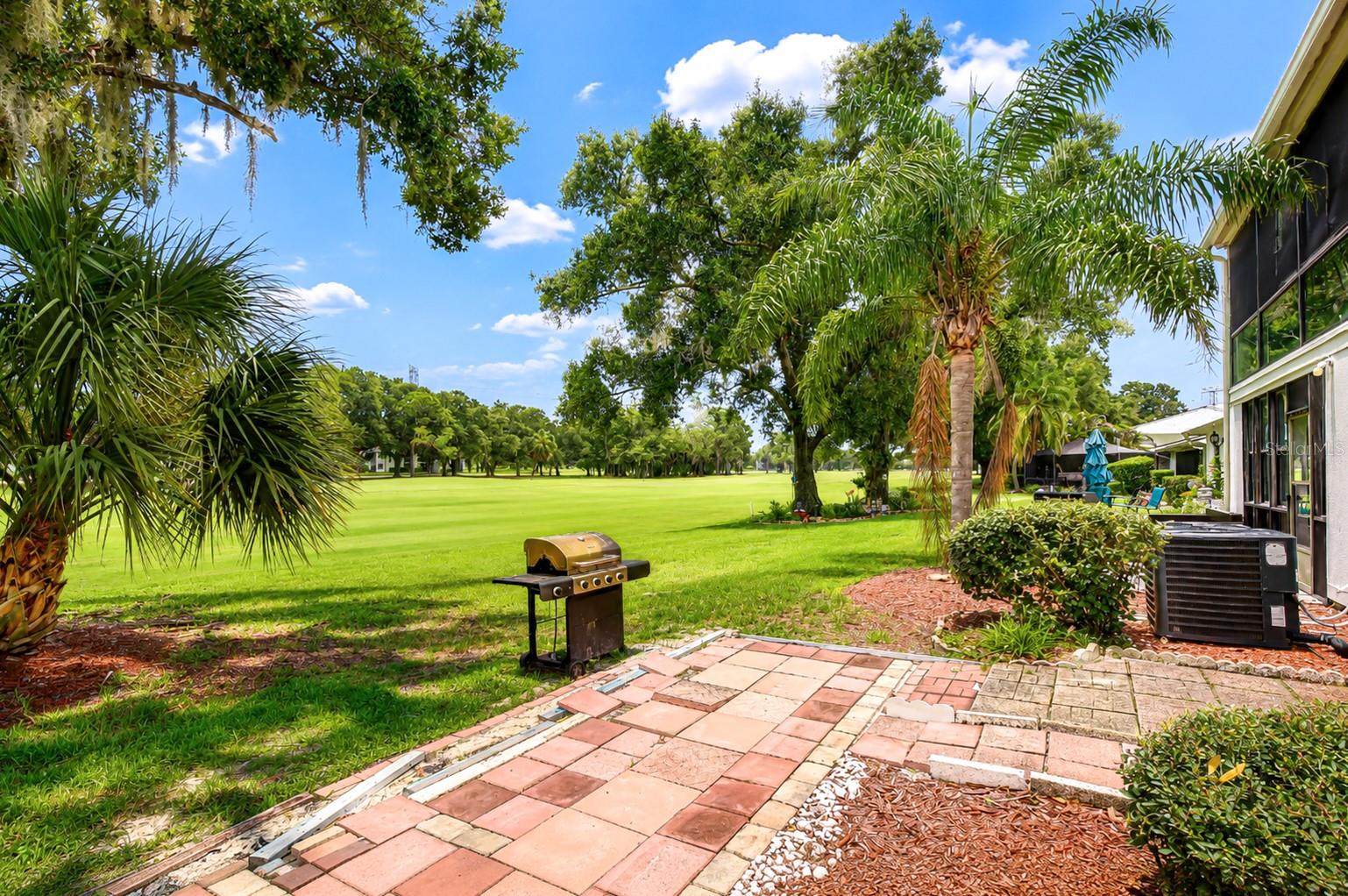 230 CYPRESS PL — photo 41