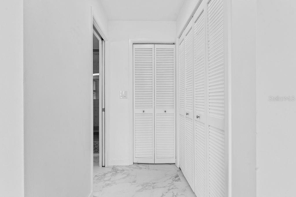 340 PALM IS NE — photo 54