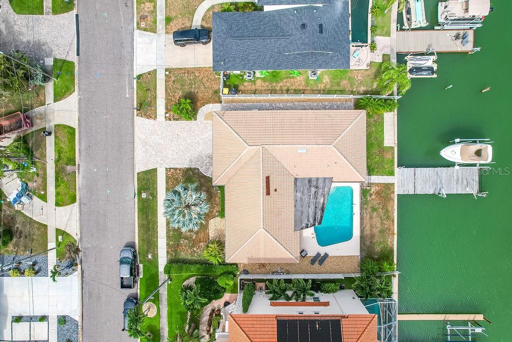 340 PALM IS NE — photo 14