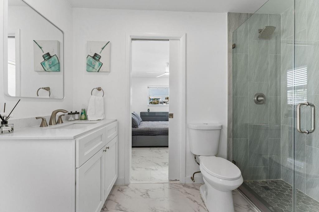 340 PALM IS NE — photo 20