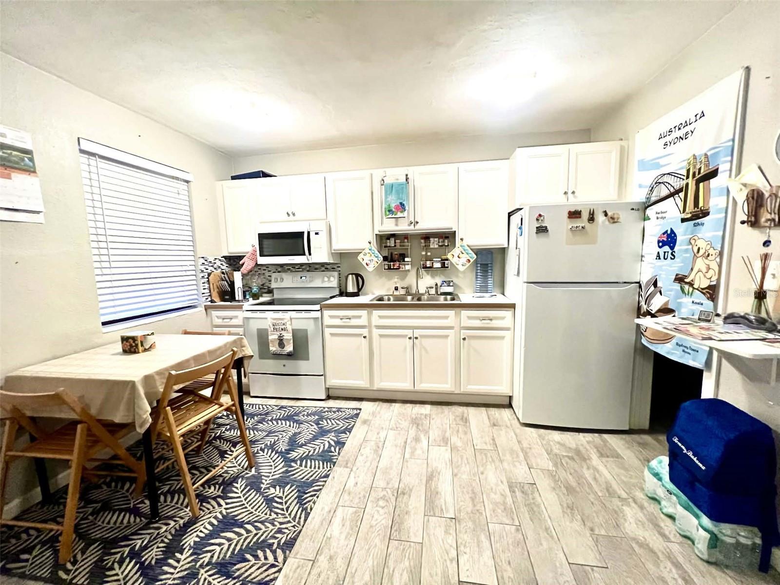 6802 GULF WINDS DR — photo 4