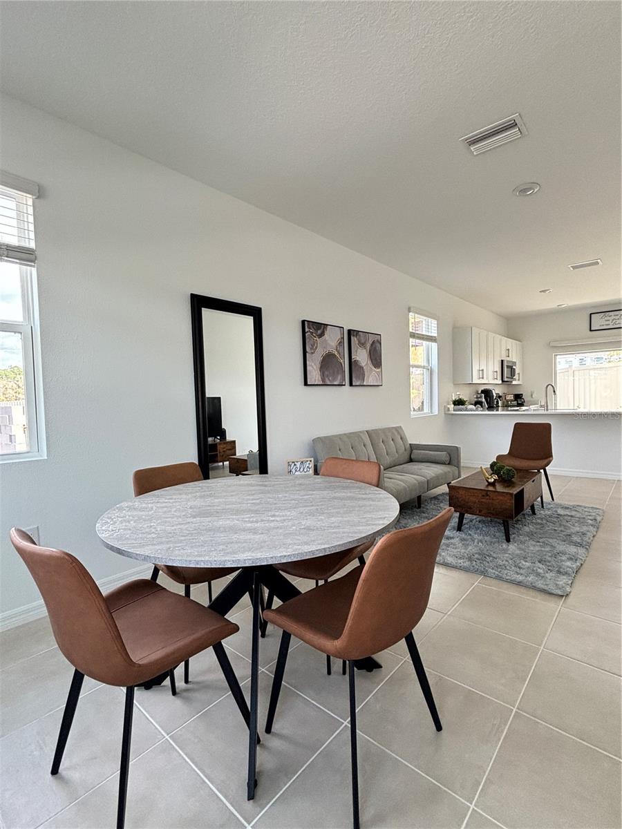 8768 DAYBREAK ST — photo 3