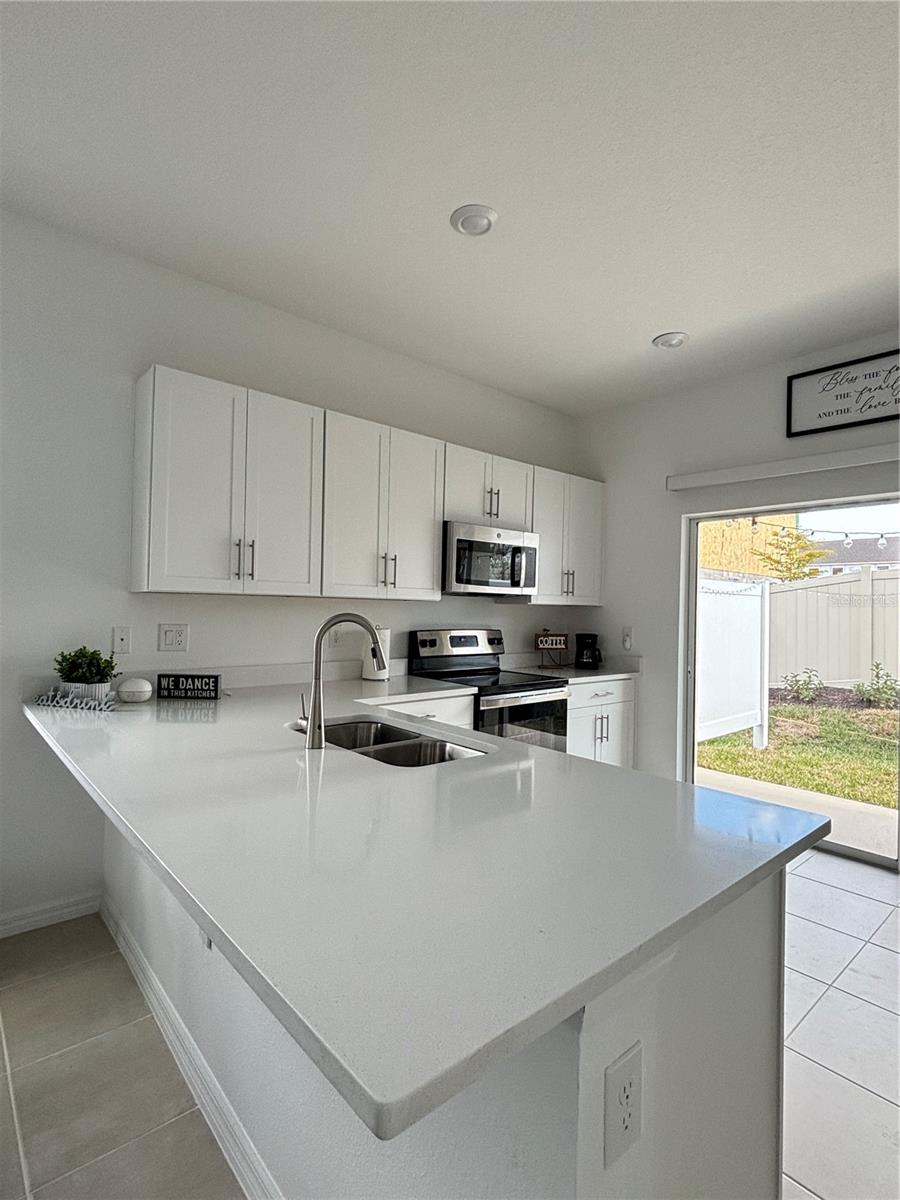 8768 DAYBREAK ST — photo 7