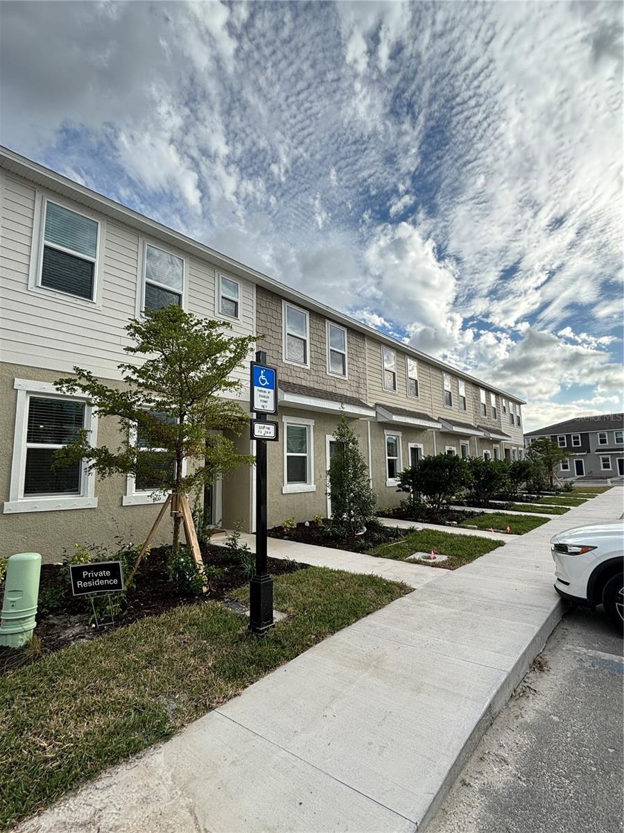 8768 DAYBREAK ST — photo 2