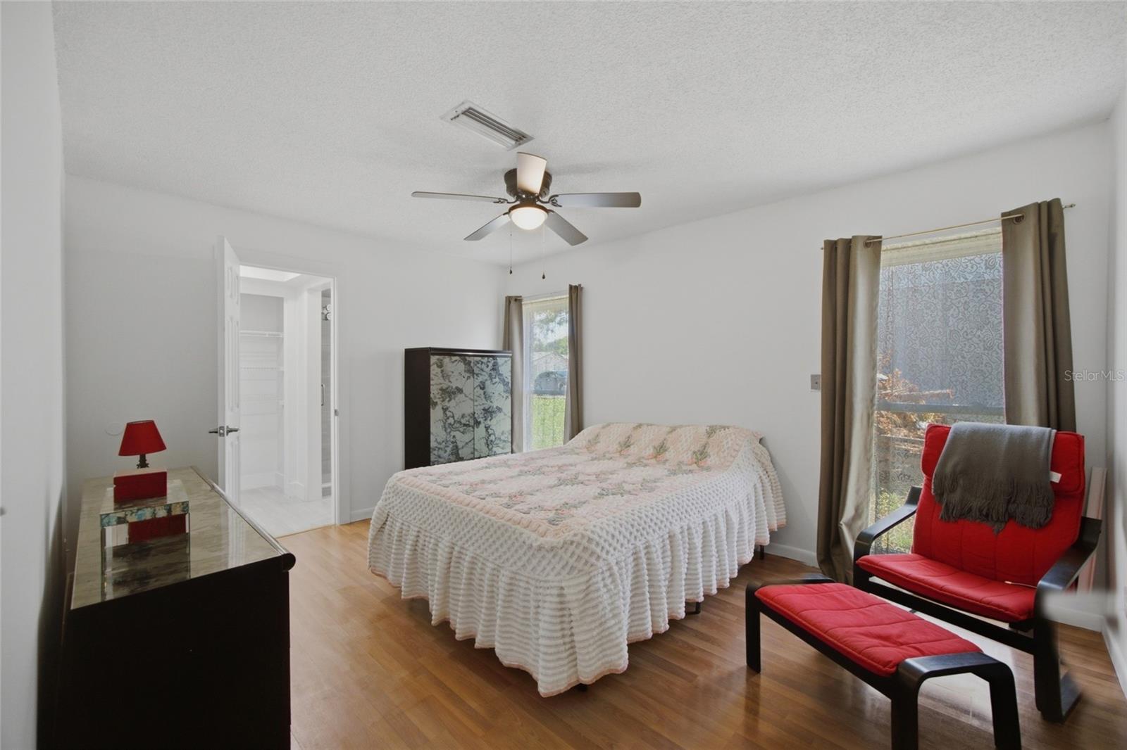 13510 CAPITOL DR — photo 15