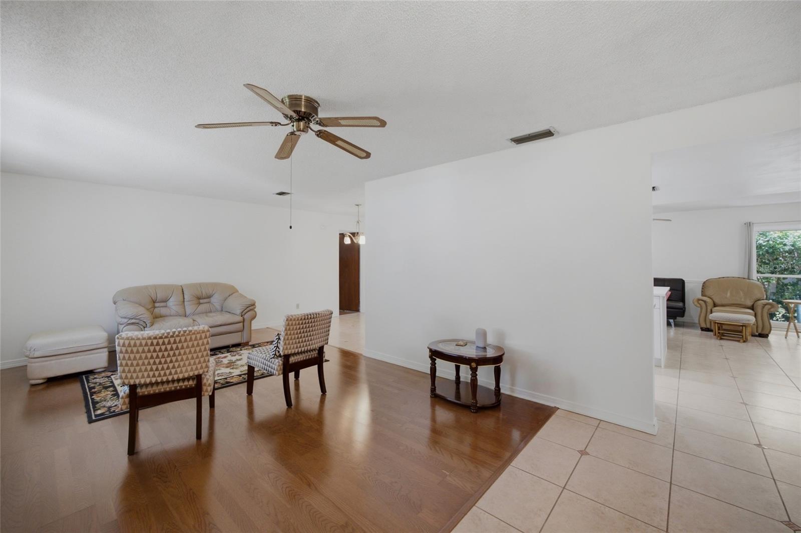 13510 CAPITOL DR — photo 6