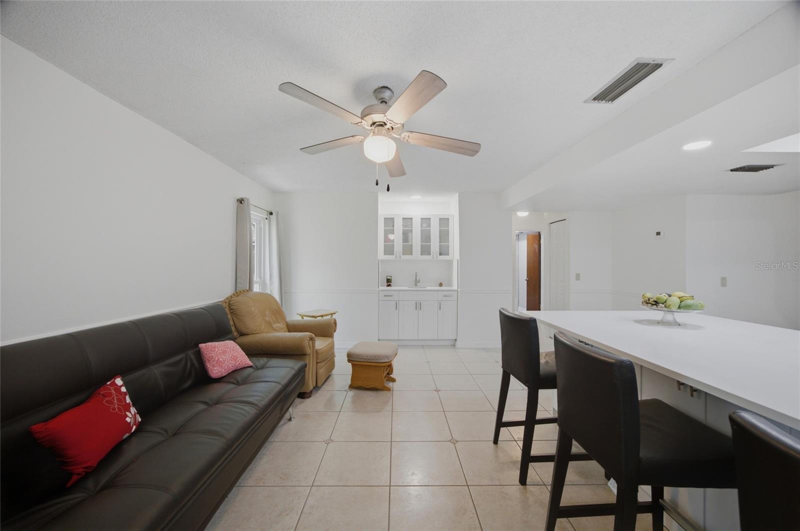 13510 CAPITOL DR — photo 10