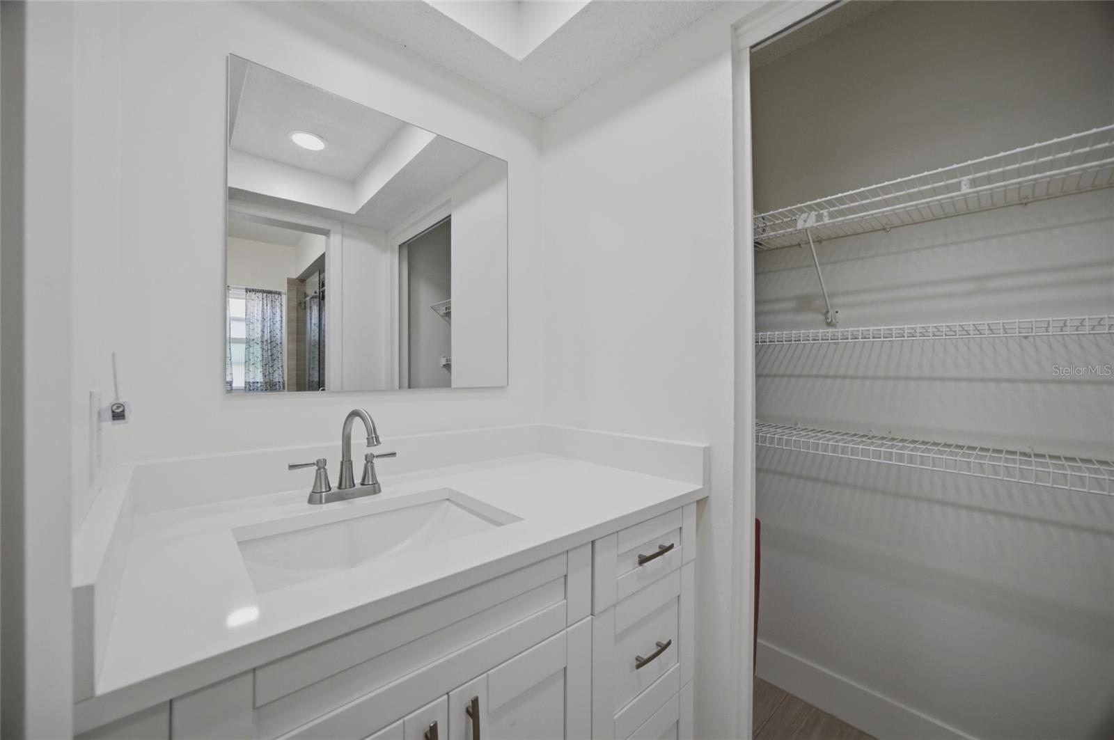 13510 CAPITOL DR — photo 23