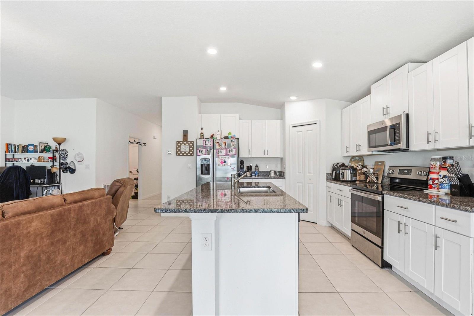 3607 NATURAL TRACE ST — photo 10