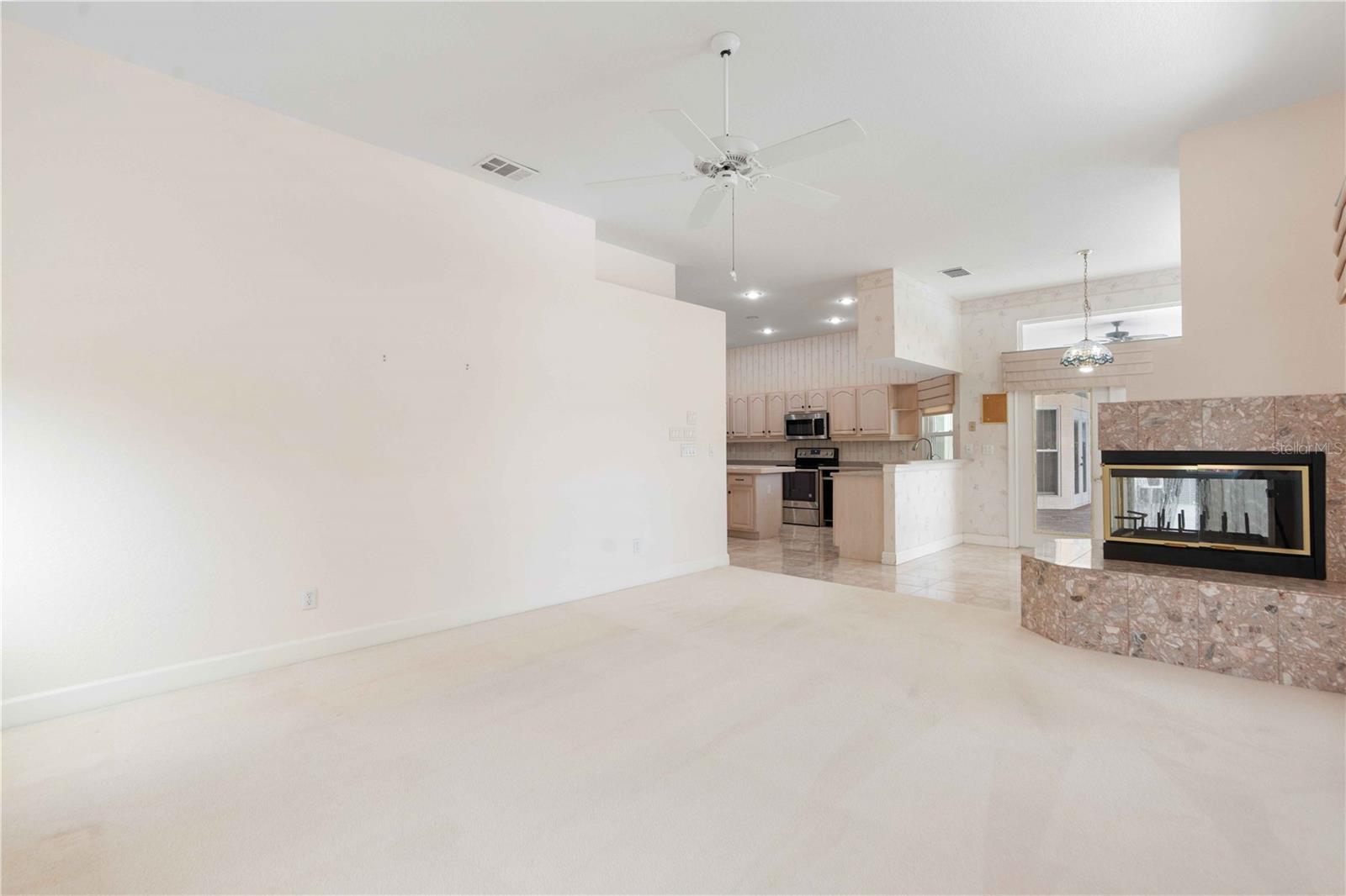 2122 PLATINUM DR — photo 17