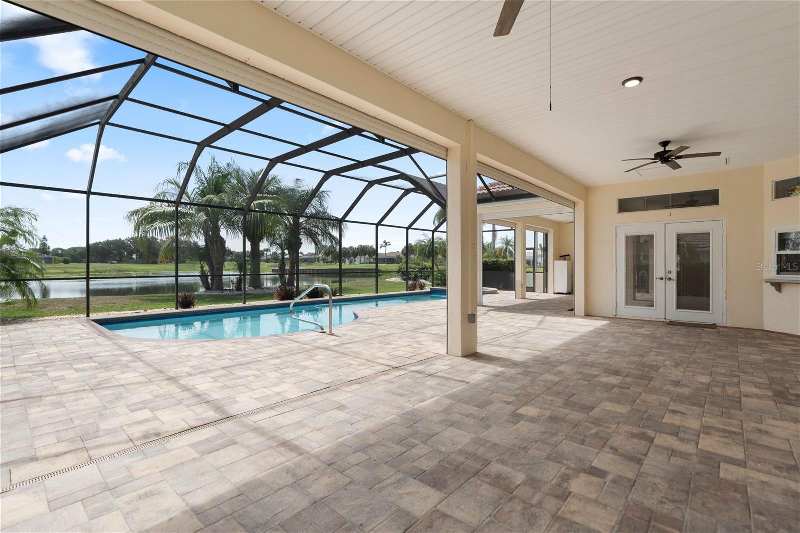 2122 PLATINUM DR — photo 35