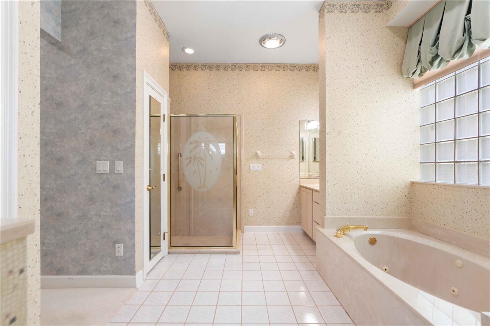 2122 PLATINUM DR — photo 24