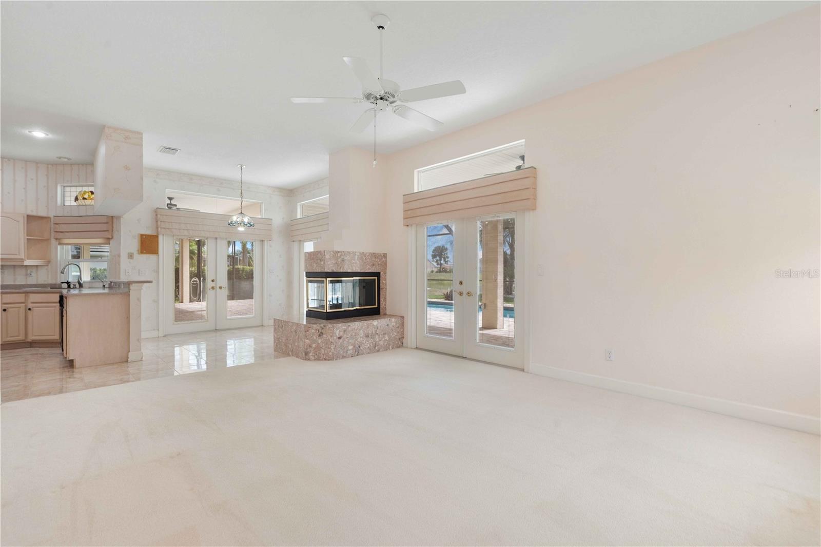 2122 PLATINUM DR — photo 19
